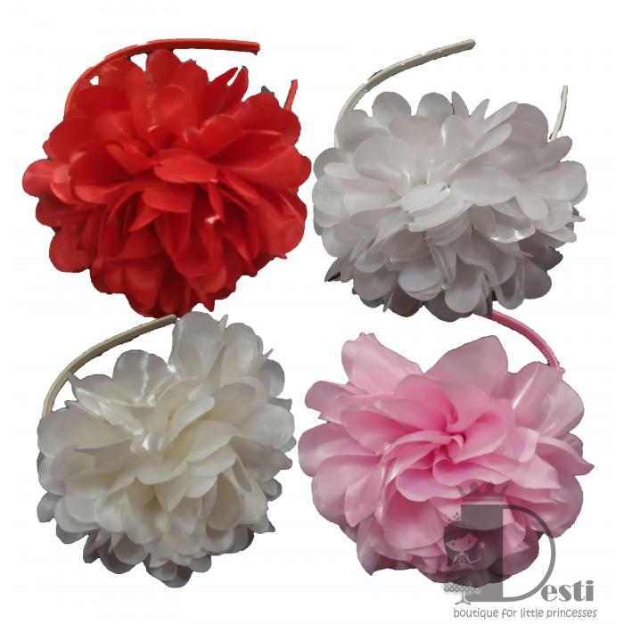 Диадема, с голямо цвете