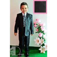 Мъжки костюм в тясно райе