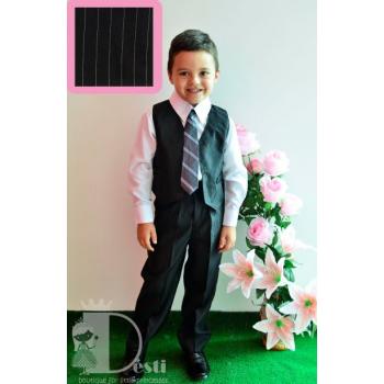 Мъжки костюм в широко райе