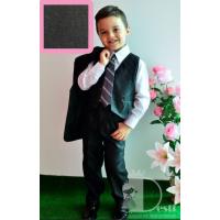 Мъжки костюм в тясно райе