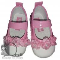 Кожени меки обувки с цветчета