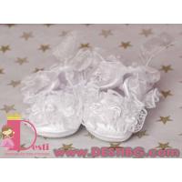 Меки бели обувки с розички