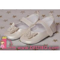 Кожени обувки с пеперуда